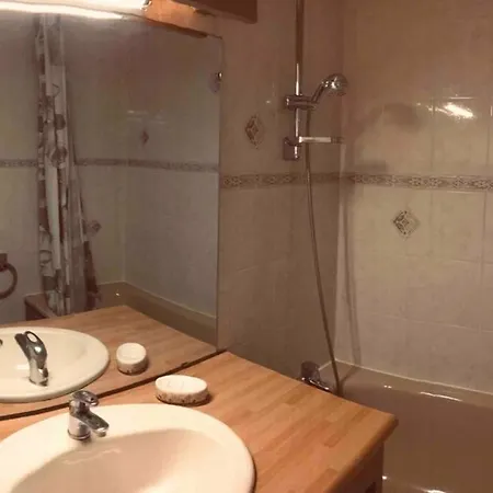 Апартаменти Sunny With Location